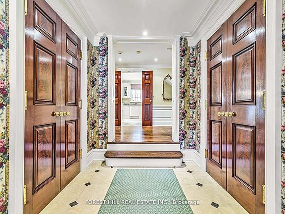 5th image of 11 Dewbourne Ave