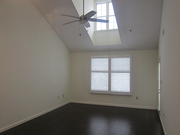 2nd image of 3212 Heatherwood UNIT 3212