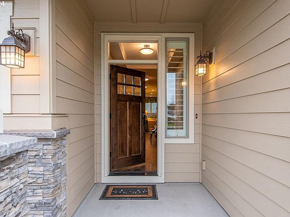 2nd image of 5800 NE 129th St