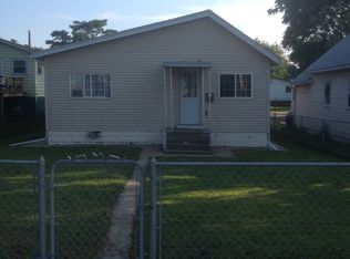1556 Morton Dr, East Moline, IL 61244