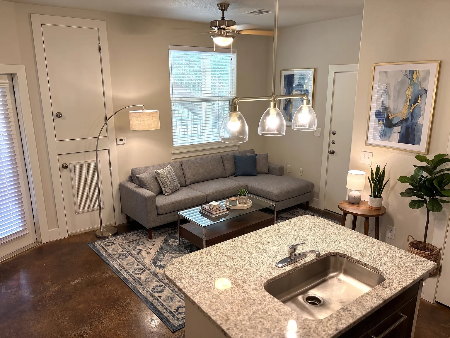 1 bed, 586 sqft, $720 — Photo 2