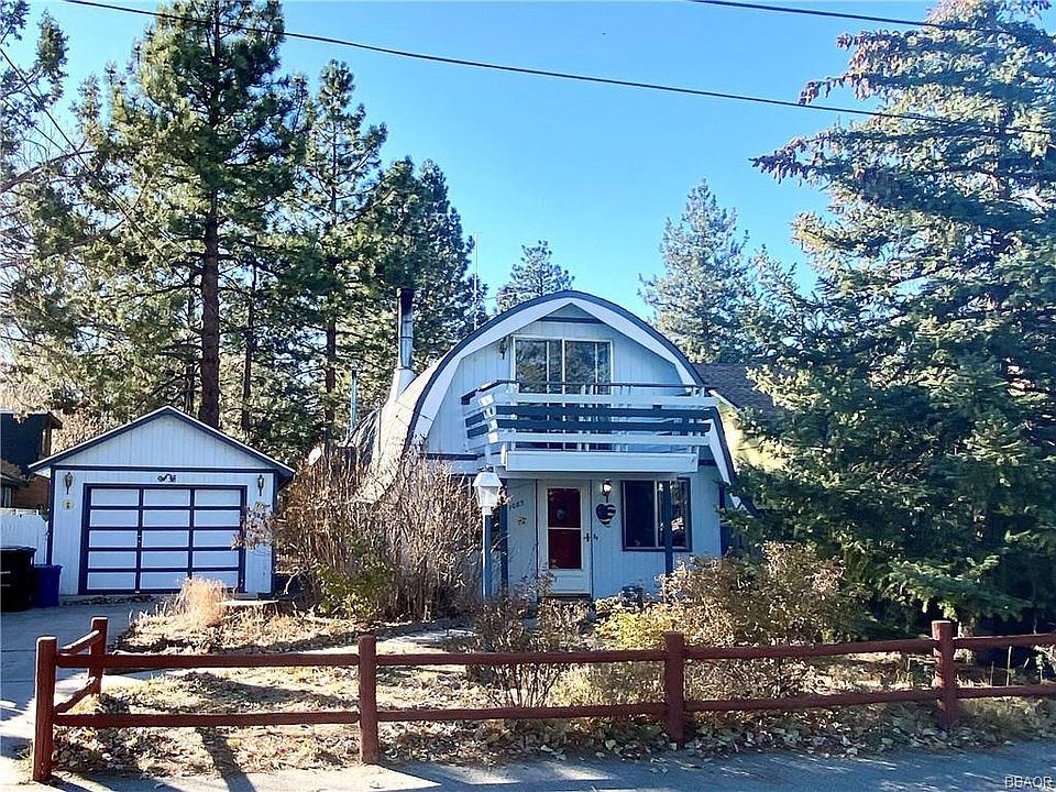 1st image of 1085 Mount Doble Dr