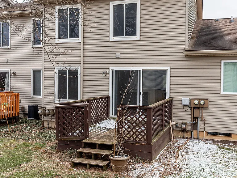 5808 Okemos Rd — Photo 12