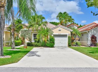 3640 Coco Lake Dr, Pompano Beach, FL 33073