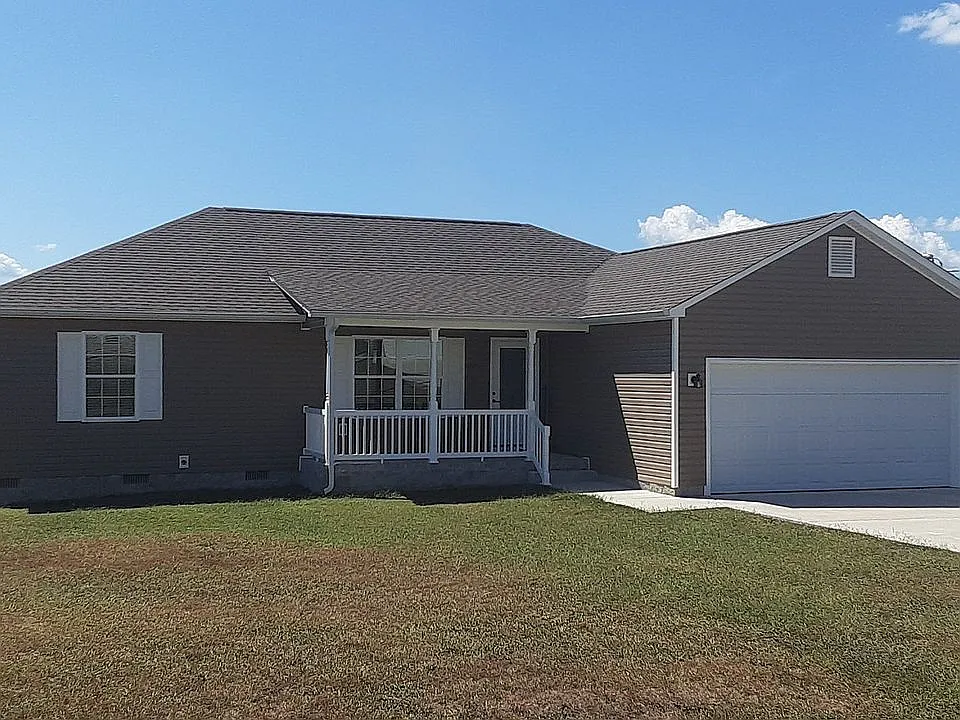 3 Bedroom 2 Bath Winchester — Photo 2