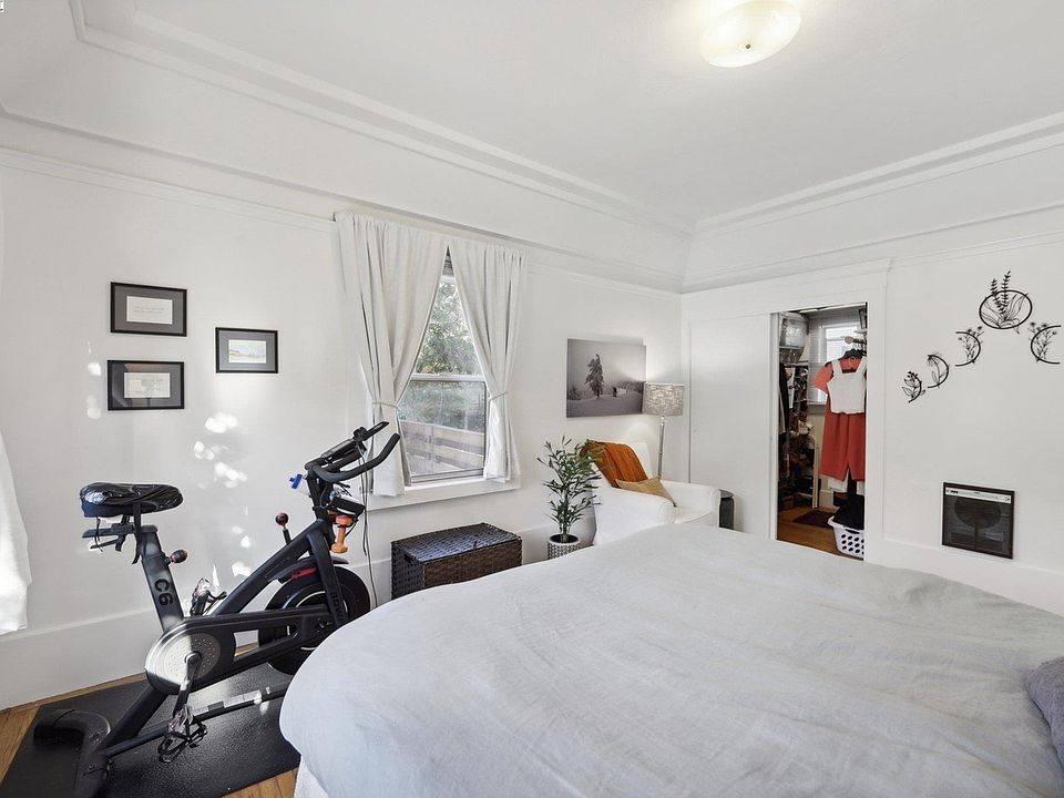 1st image of 6024 Chabot Rd APT 2
