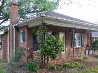 425 W C St, Newton, NC 28658