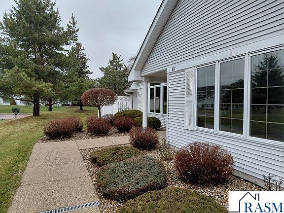 4th image of 217 Crystal Cir
