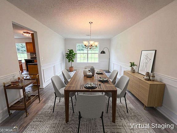3rd image of 1456 Saint George Pl