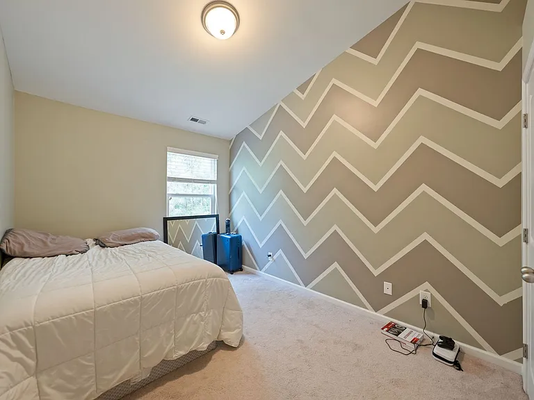 1504 Holly Grove Way — Photo 10