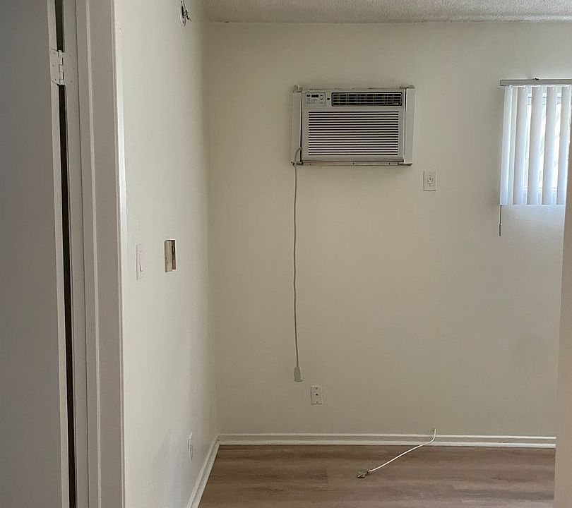 1st image of 21707 Roscoe Blvd #102