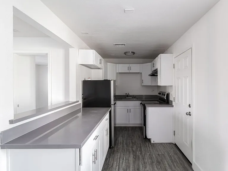3438 N. 37th St. — Photo 6