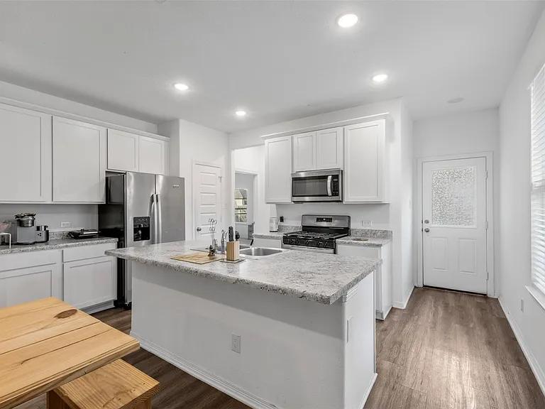 21214 George Vancouver Ct — Photo 12