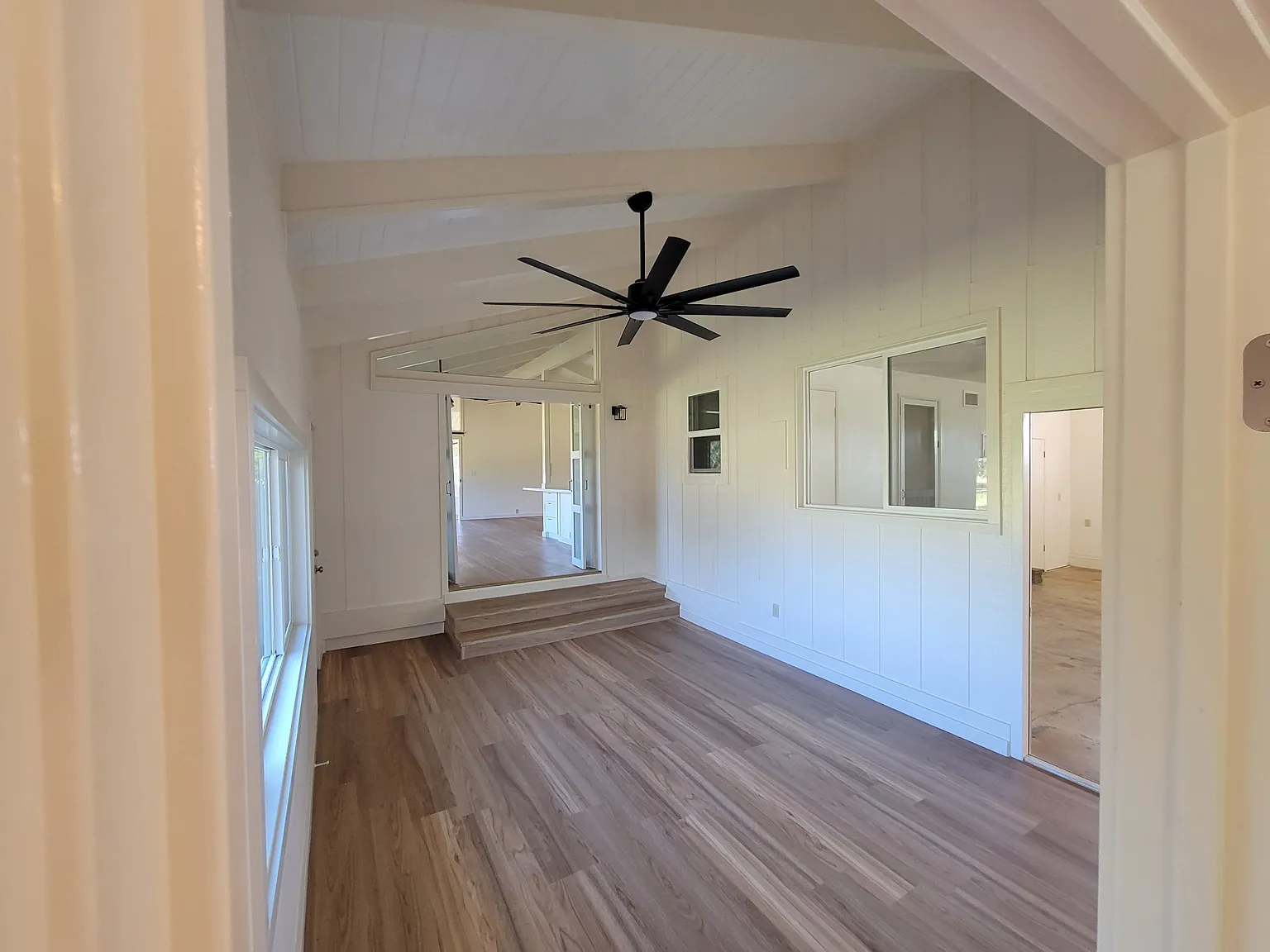 3 bed, 1.5 bath, 2802 sqft, $3,500 — Photo 4
