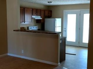 River Breeze South Apartments, Louisville, KY 40272