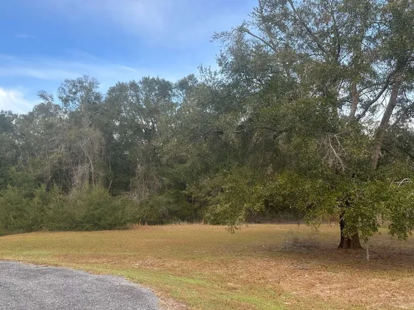 435 SW Phillips Cir, Lake City, FL 32024