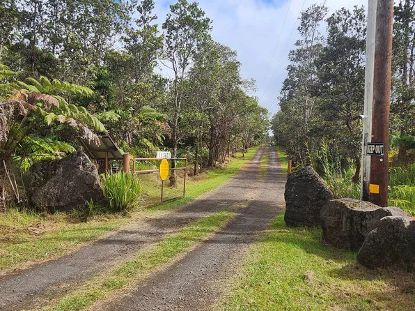 3671 Old Volcano Rd, Volcano, HI 96785