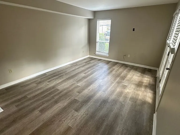 6764 Enchanted Oak Pl — Photo 2