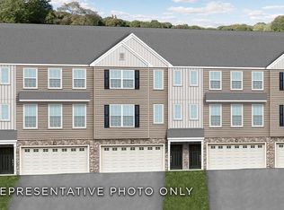 517 Brook Shire Ct, Mechanicsburg, PA 17055