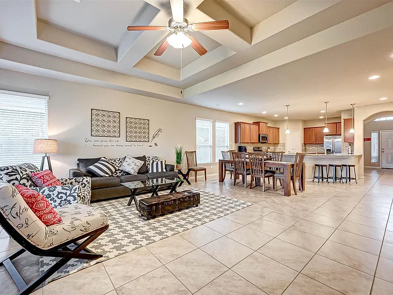 5614 Glenfield Spring Ln — Photo 10