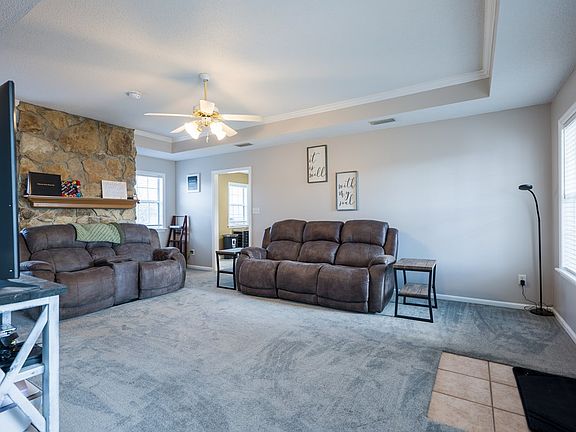 2nd image of 4205 Shadowwood Dr