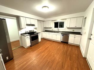 49 Central St APT 3, Northfield, VT 05663