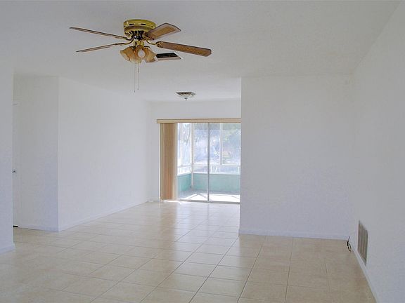 4th image of 4210 NW 49th Drive