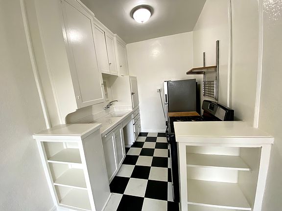 5th image of 6720 Franklin Pl APT 408