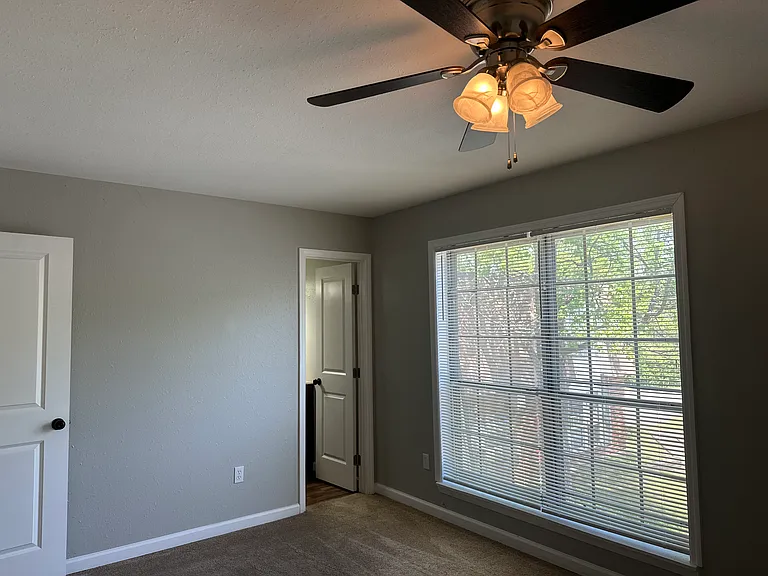 900 Mountain Creek Rd #Q284 — Photo 13