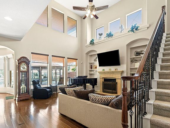 4th image of 2415 Hendricks Lakes Dr