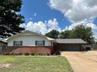 106 N Adolpha Cir, Enid, OK 73703