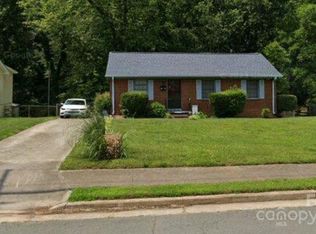 18 Cassell St, Winston Salem, NC 27127