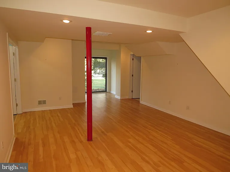 30 Kings Grant Rd — Photo 26