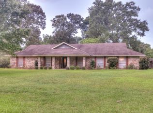 234 Country Club Cir, Minden, LA 71055
