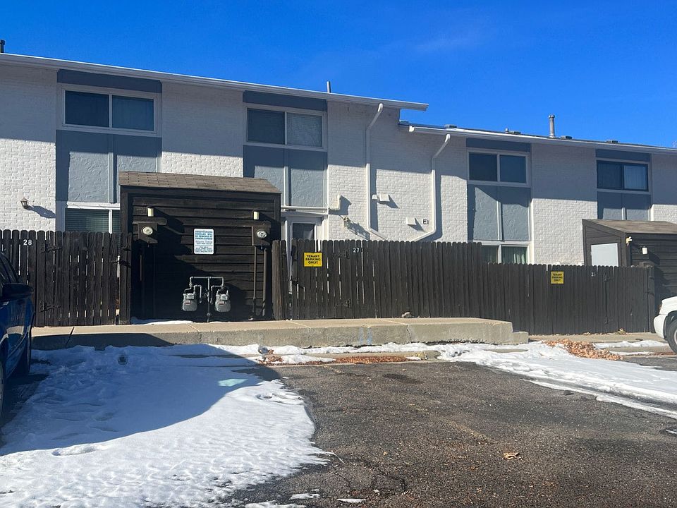 2nd image of 25 Evergreen St