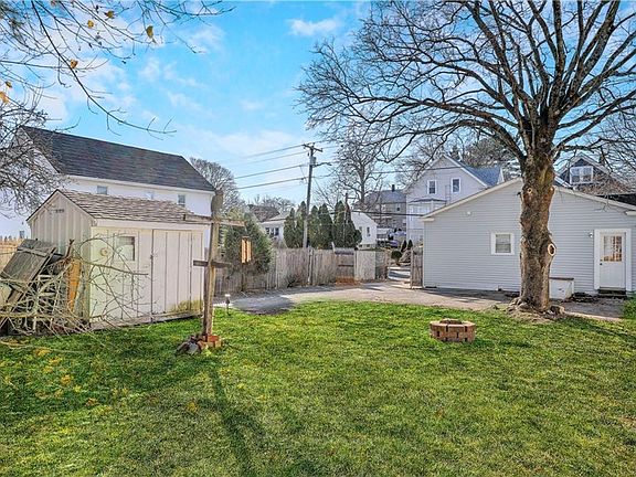 5th image of 245 Woonasquatucket Ave