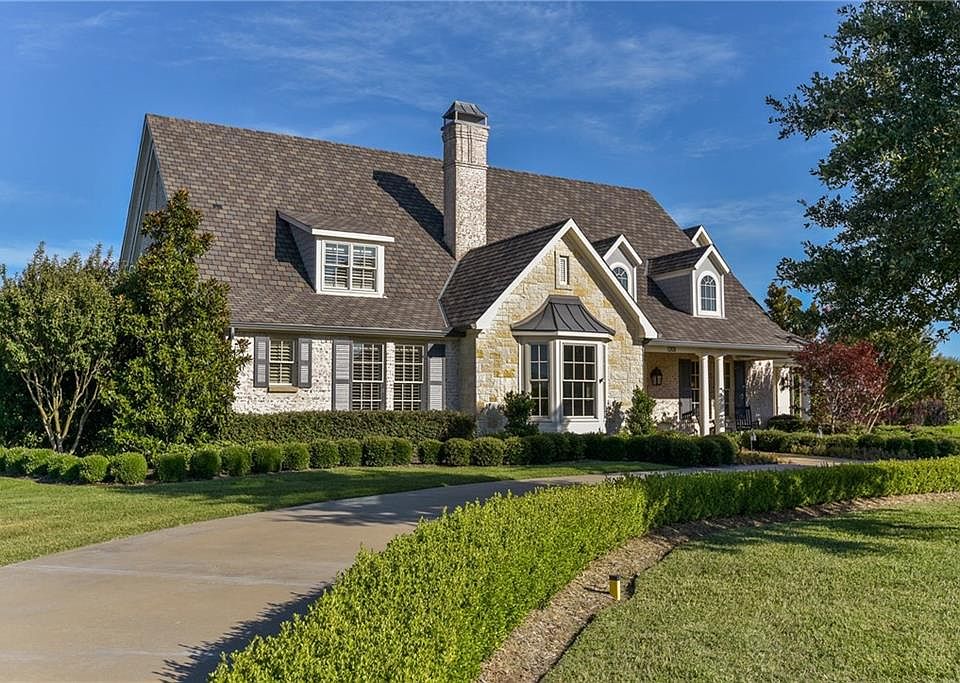 1st image of 1201 Estate Dr