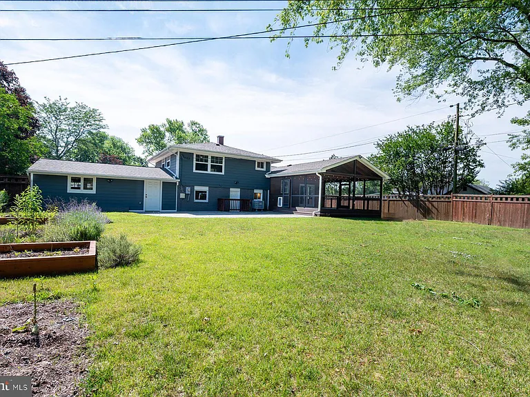 102 Sycamore Rd — Photo 30