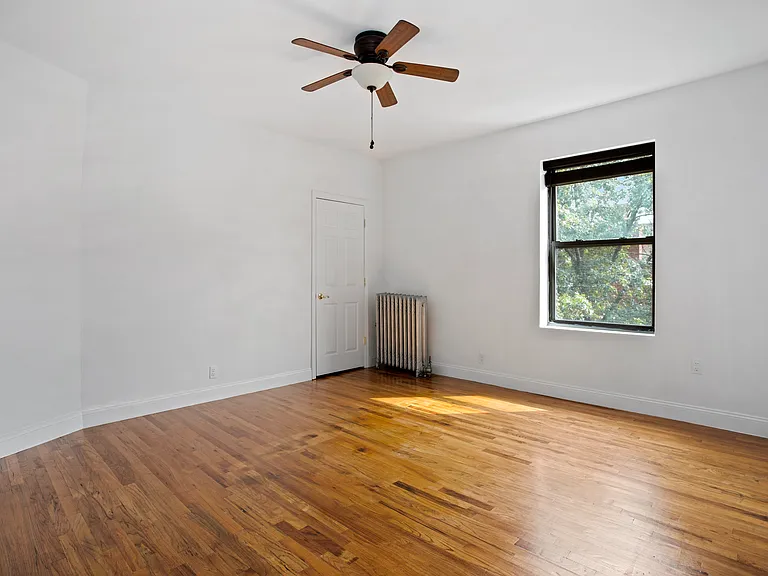 203 Baltic St #D2 — Photo 2