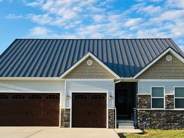 8123 Walleye Dr, Brookville, IN 47012