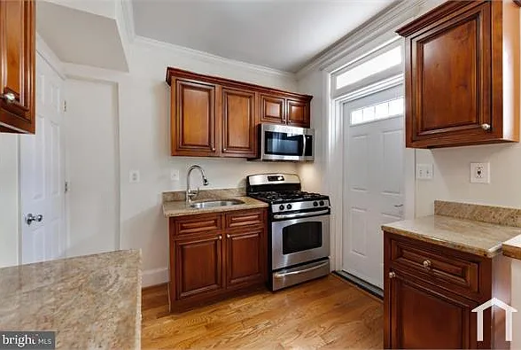 1637 Kramer St NE — Photo 20