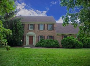 1019 Hillview Dr, Allentown, PA 18103
