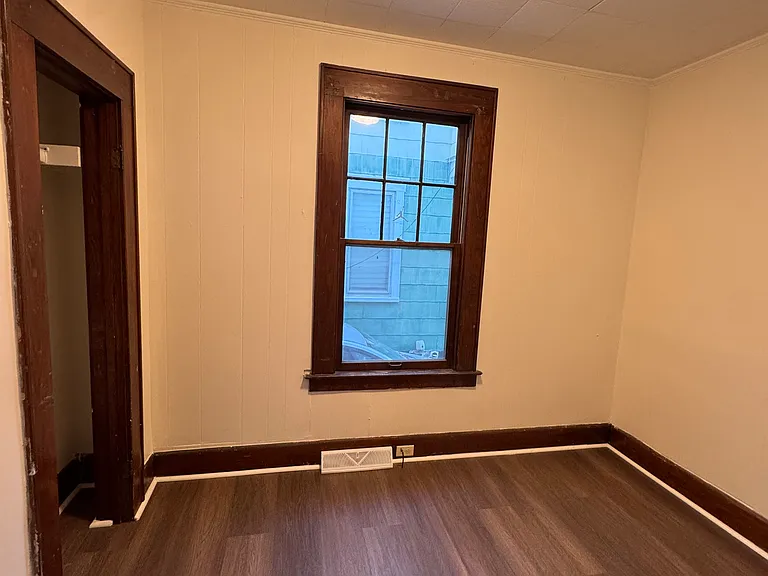 307 Apple St #1 — Photo 17