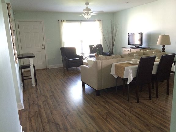 2nd image of 6060 Providence Pl