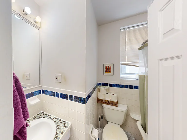 915 Garden St #4R — Photo 10