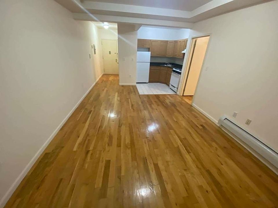 1st image of 28-17 31st St #600
