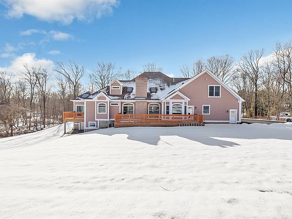 4th image of 461 Amity Rd