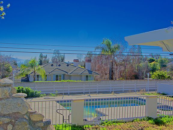 2nd image of 8051 Beechwood Dr