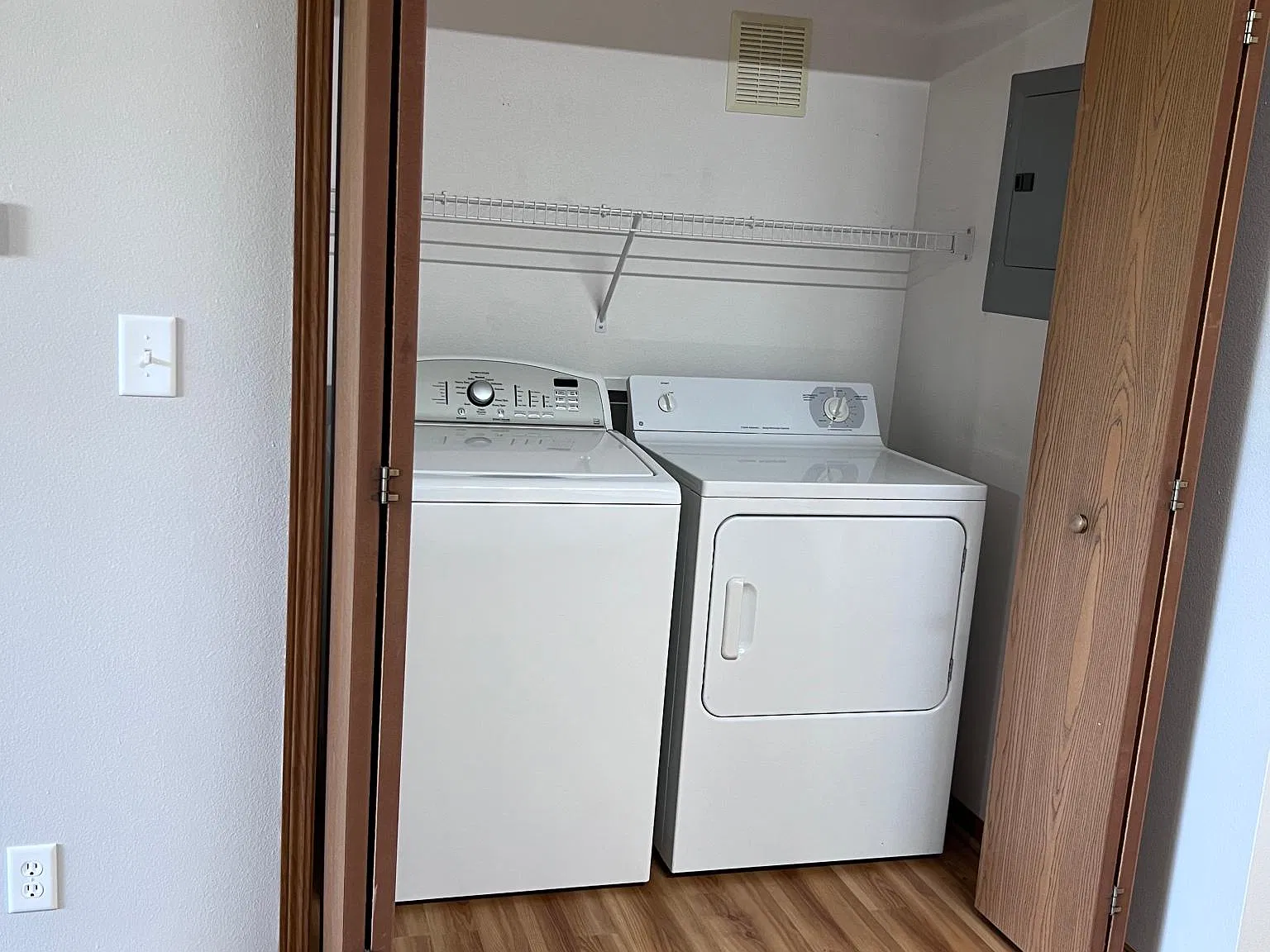 2 bed, 900 sqft, $1,200 — Photo 4