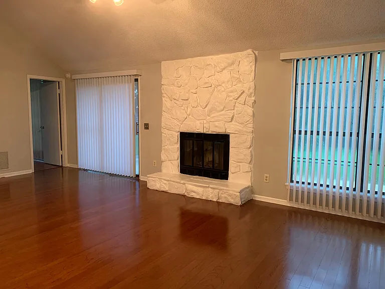 2216 Aztec Dr W — Photo 12